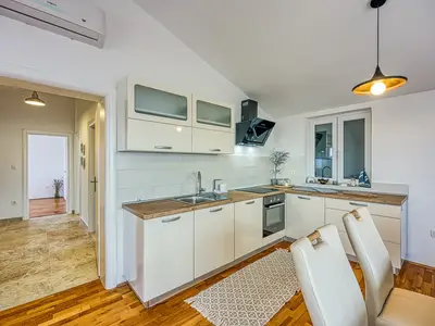 Ferienwohnung für 5 Personen (85 m²) in Crveni Vrh 3/10