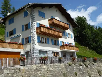 Ferienwohnung für 6 Personen in Cumbel 2/10