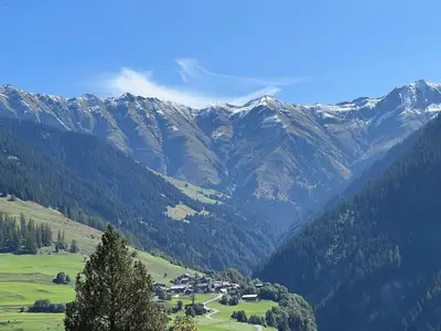 Ferienwohnung für 8 Personen in Cumbel 5/10