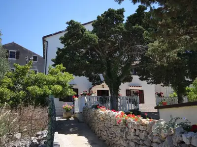 Ferienwohnung für 3 Personen in Ćunski 1/10