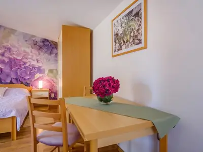 Ferienwohnung für 2 Personen in Ćunski 10/10
