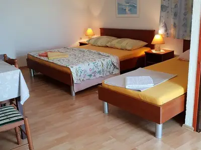 Ferienwohnung für 3 Personen in Ćunski 9/10