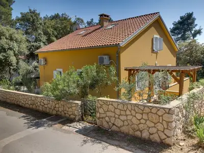 Ferienwohnung für 5 Personen in Ćunski 3/10