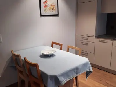 Esstisch