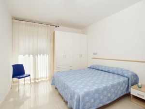 22438701-Ferienwohnung-4-Cupra Marittima-300x225-4