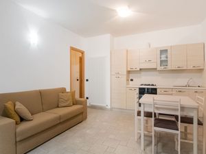 23107887-Ferienwohnung-6-Cupramontana-300x225-3