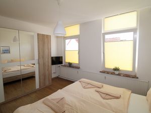 23511921-Ferienwohnung-4-Cuxhaven-300x225-5