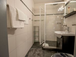 23523122-Ferienwohnung-4-Cuxhaven-300x225-2