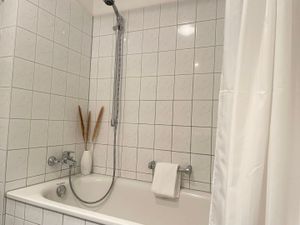 23893845-Ferienwohnung-2-Cuxhaven-300x225-4