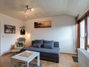 23374152-Ferienwohnung-4-Cuxhaven-300x225-1