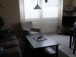 23374058-Ferienwohnung-4-Cuxhaven-300x225-1