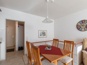 23517811-Ferienwohnung-4-Cuxhaven-300x225-3