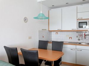 23892914-Ferienwohnung-3-Cuxhaven-300x225-2