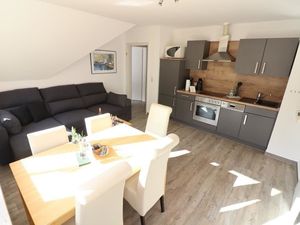 23177641-Ferienwohnung-5-Cuxhaven-300x225-1