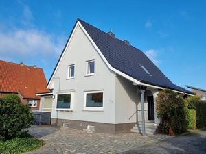 23534761-Ferienwohnung-3-Cuxhaven-300x225-0