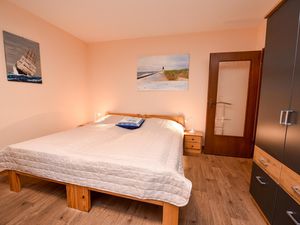 23871832-Ferienwohnung-2-Cuxhaven-300x225-5