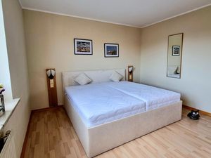 23871886-Ferienwohnung-4-Cuxhaven-300x225-1