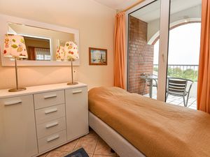 23871899-Ferienwohnung-3-Cuxhaven-300x225-2