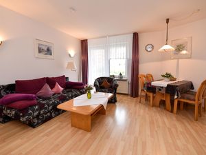 23871961-Ferienwohnung-4-Cuxhaven-300x225-0