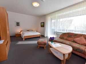 23872021-Ferienwohnung-2-Cuxhaven-300x225-3