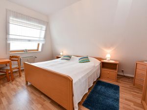 23872027-Ferienwohnung-4-Cuxhaven-300x225-2