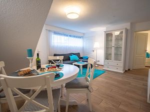 23872404-Ferienwohnung-6-Cuxhaven-300x225-5