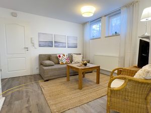 23957485-Ferienwohnung-4-Cuxhaven-300x225-1