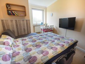 23872426-Ferienwohnung-4-Cuxhaven-300x225-3