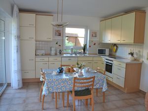 23872469-Ferienwohnung-4-Cuxhaven-300x225-2