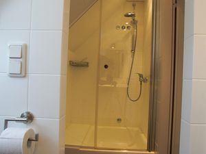 23872493-Ferienwohnung-4-Cuxhaven-300x225-3