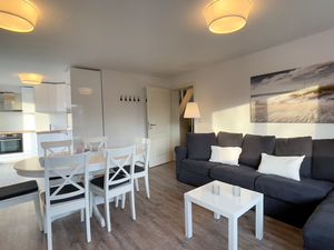 23872546-Ferienwohnung-10-Cuxhaven-300x225-0