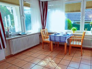 23872618-Ferienwohnung-2-Cuxhaven-300x225-4