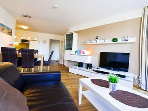 23872671-Ferienwohnung-5-Cuxhaven-300x225-5