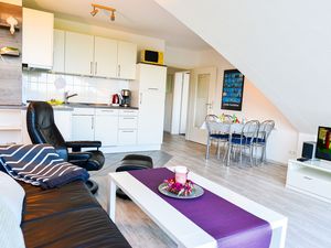 23872667-Ferienwohnung-4-Cuxhaven-300x225-2