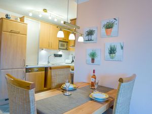 23872672-Ferienwohnung-3-Cuxhaven-300x225-3