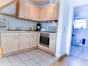 23872726-Ferienwohnung-4-Cuxhaven-300x225-2