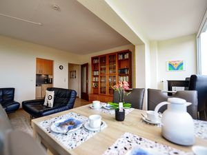 23872765-Ferienwohnung-4-Cuxhaven-300x225-2