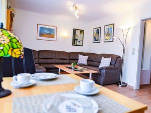 23872775-Ferienwohnung-4-Cuxhaven-300x225-5