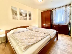 23873095-Ferienwohnung-2-Cuxhaven-300x225-5