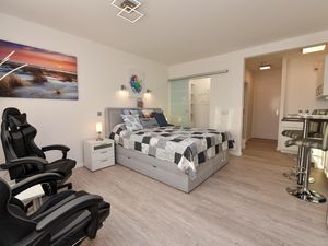 23873377-Ferienwohnung-2-Cuxhaven-300x225-0