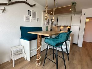 23873605-Ferienwohnung-4-Cuxhaven-300x225-1