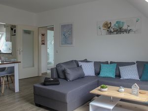 24007119-Ferienwohnung-3-Cuxhaven-300x225-0