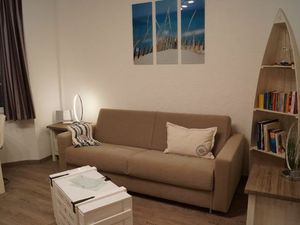 23374153-Ferienwohnung-2-Cuxhaven-300x225-1