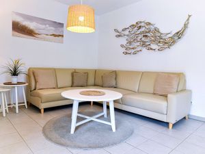 23872627-Ferienwohnung-4-Cuxhaven-300x225-2