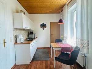 24014496-Ferienwohnung-2-Cuxhaven-300x225-3