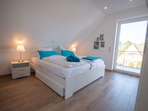 23872512-Ferienwohnung-4-Cuxhaven-300x225-2