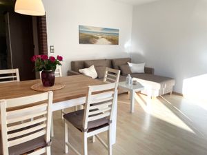 23523066-Ferienwohnung-6-Cuxhaven-300x225-5