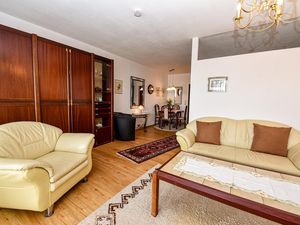 23871939-Ferienwohnung-2-Cuxhaven-300x225-1