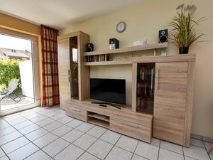 23871946-Ferienwohnung-2-Cuxhaven-300x225-1