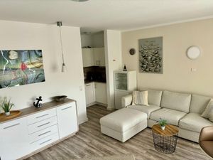 24017557-Ferienwohnung-5-Cuxhaven-300x225-3